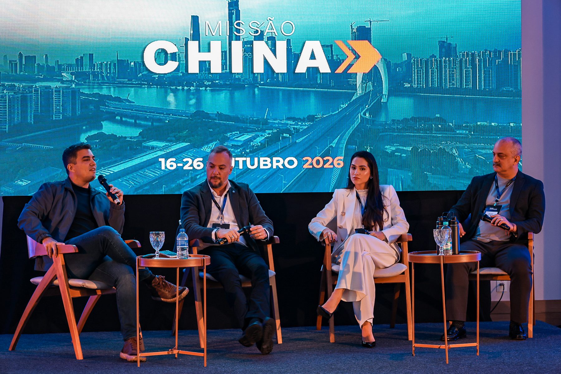 Painel Missão China em evento da Stars